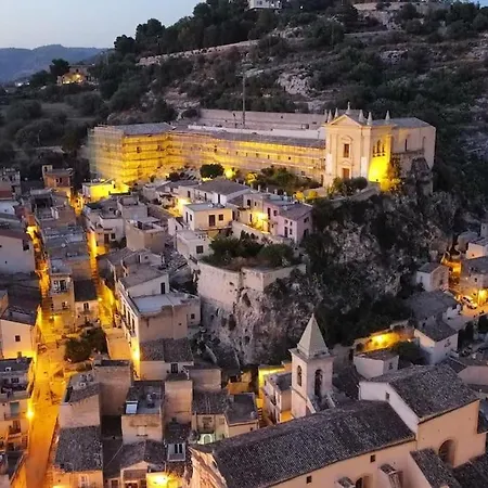 Re Barocco Centro Storico A 5 Min Dal Mare Appartement *