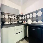 Re Barocco Centro Storico A 5 Min Dal Mare 아파트