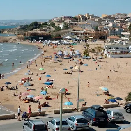 Apartment Re Barocco Centro Storico A 5 Min Dal Mare